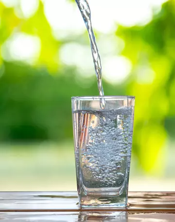 L’EAU POTABLE, DANGER À LA SOURCE